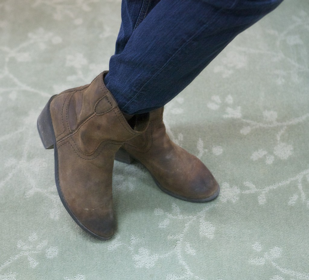 The Boot Stroot: Keeps Your Jeans In Your Boots! - Equestrian Stylist