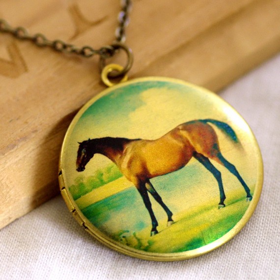 >Horse Vintage Locket Necklace