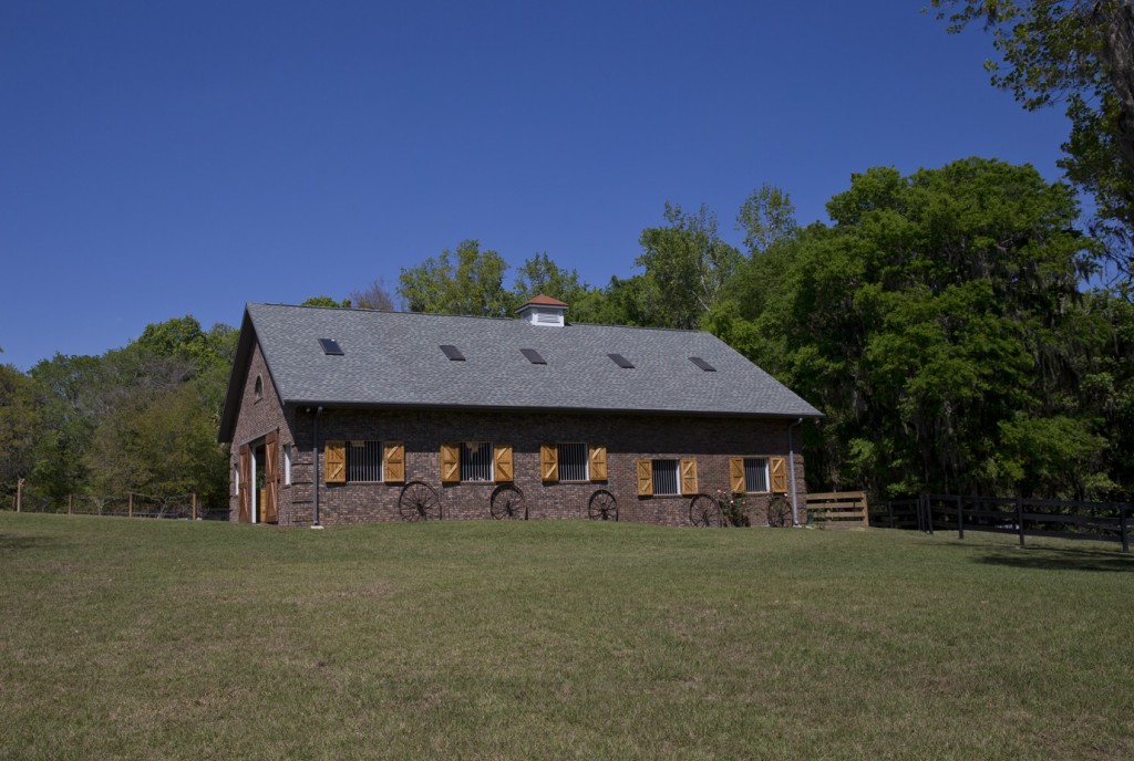 SideViewBarn