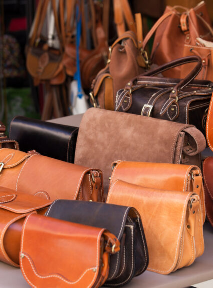 A Complete Guide On Choosing The Best Equestrian Handbags 
